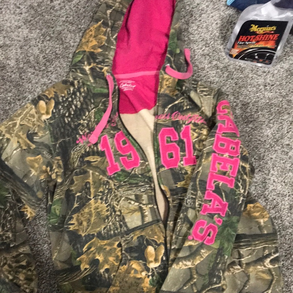 Cabelas camo size up